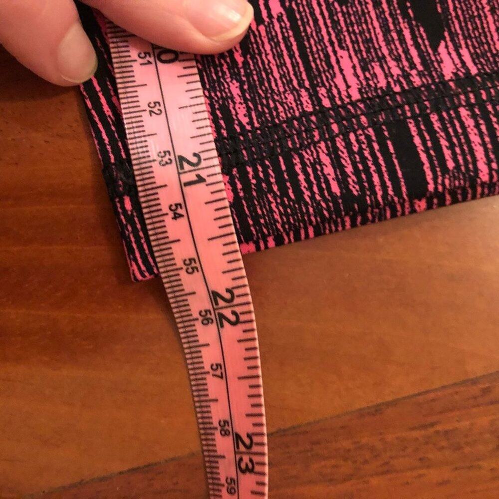 Lululemon Crop Leggings Black Pink Neon - Picture 11 of 11